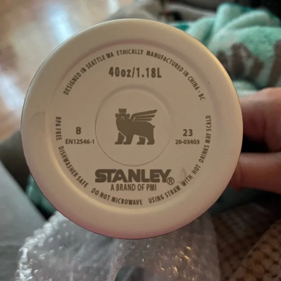 STANLEY CUP NWT - Picture 6 of 7